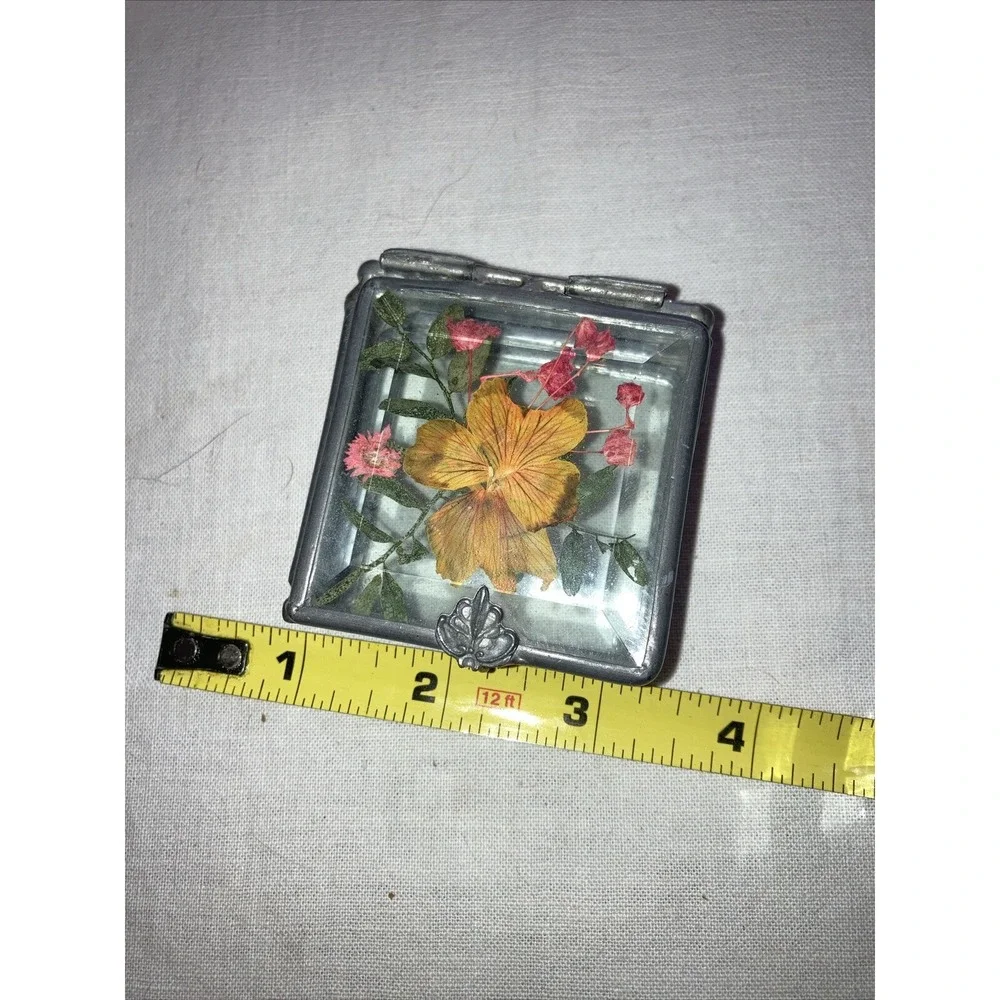 Vintage Square Jewelry/trinket Box Beveled‎ Glass with Pressed Flowers